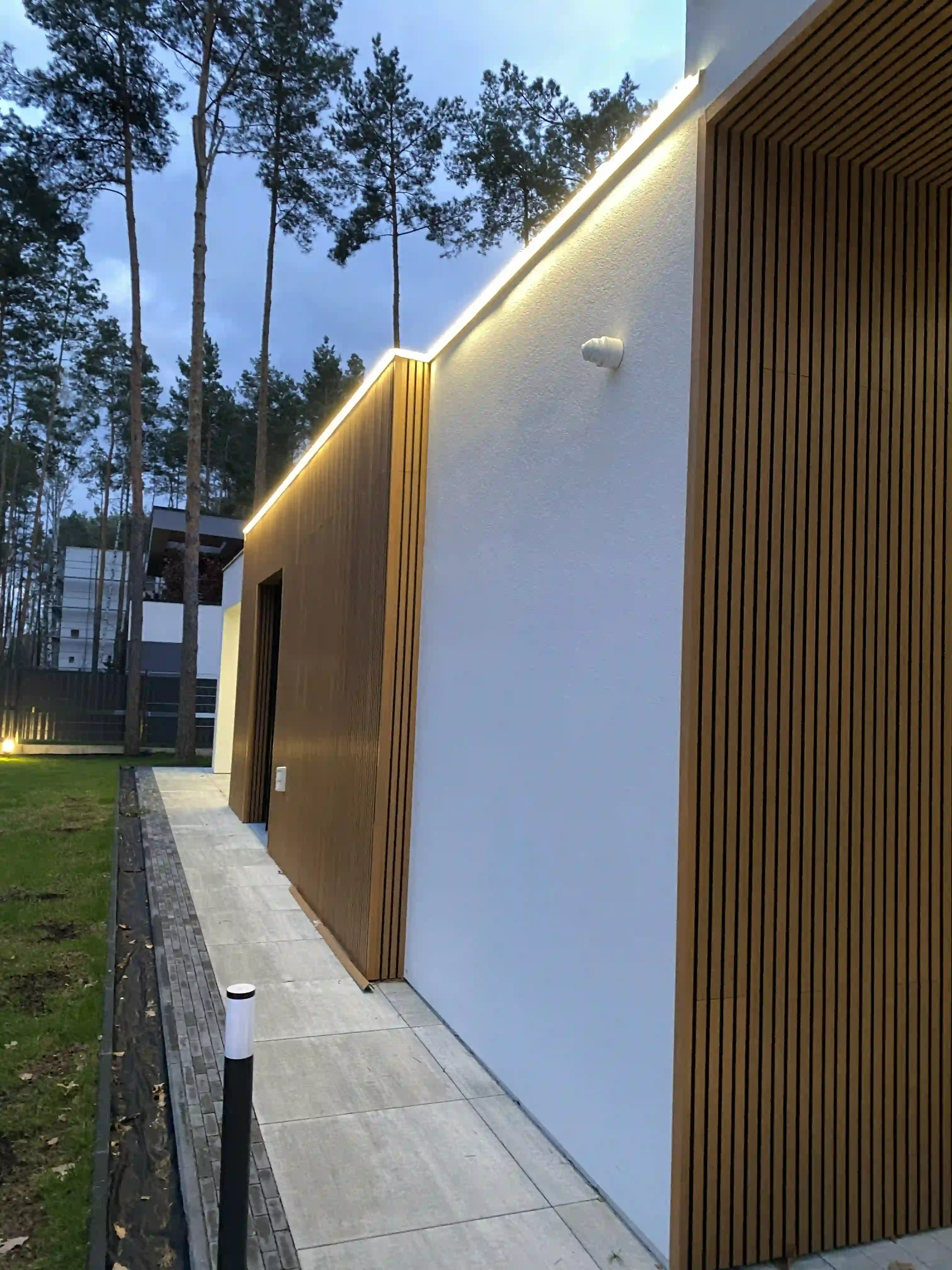 Nowoczesne wnętrze domu z systemem Loxone